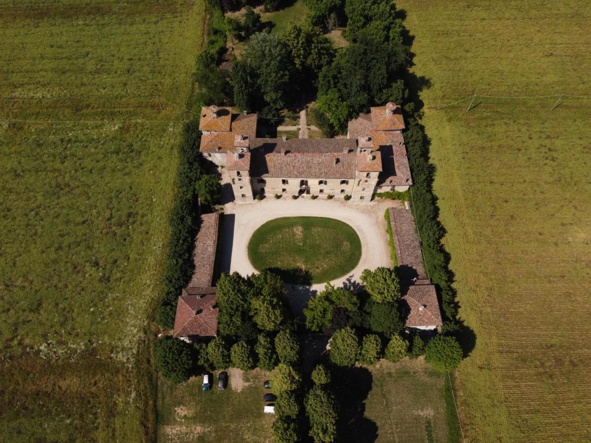 Ostello Castello Mina Della Scala Casteldidone Eksteriør billede
