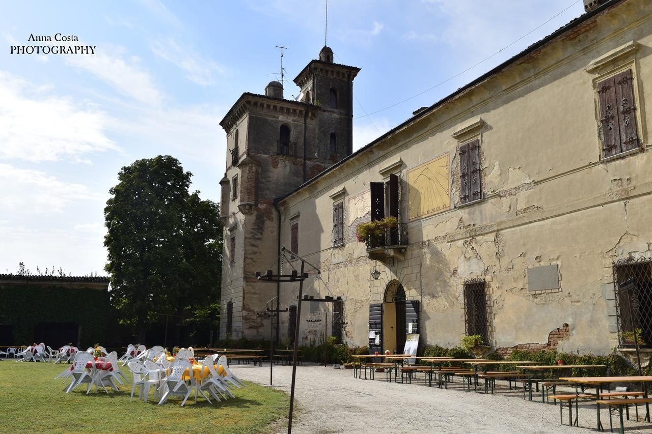 Ostello Castello Mina Della Scala Casteldidone Eksteriør billede